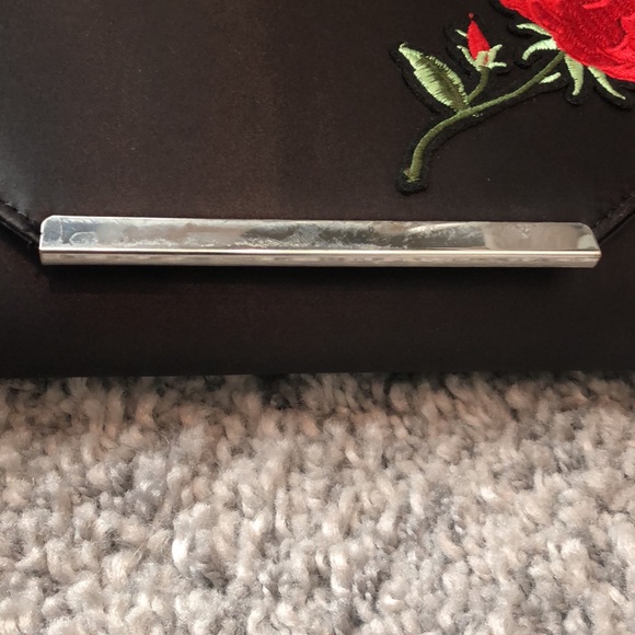 MINA BLACK CLUTCH WITH RED ROSE - Picture 2 of 4